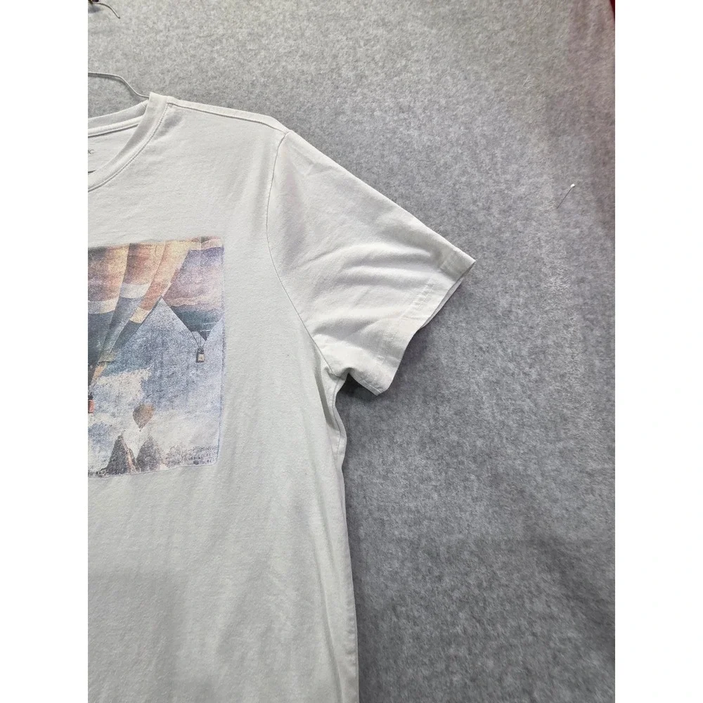Banana Republic Mens Hot Air Balloon Graphic T-Shirt Gray Large Crew Neck Cotton